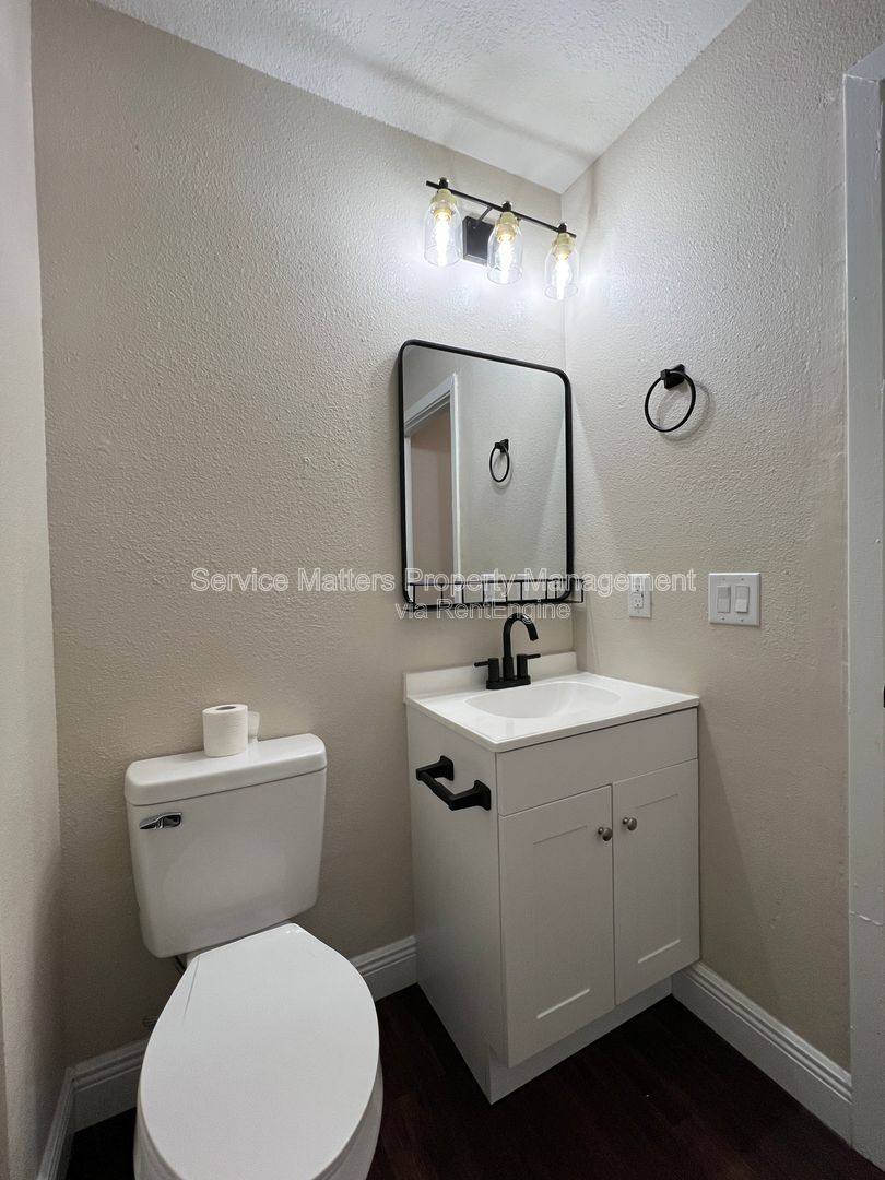 Apartment for rent at 1106 Martin Luther King Jr Dr #A, Pensacola, FL 32503