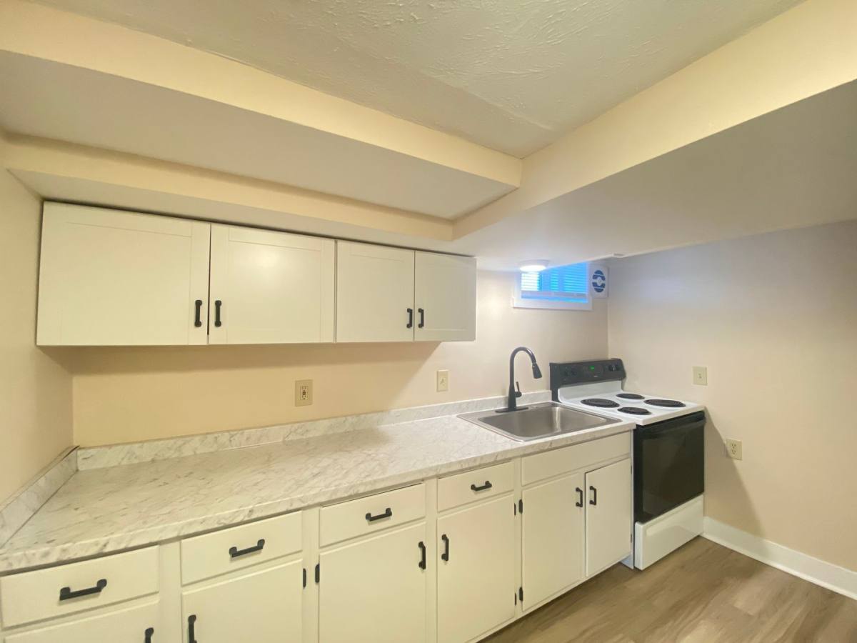 Apartment for rent at 16 Linwood St #A, Nashua, NH 03060