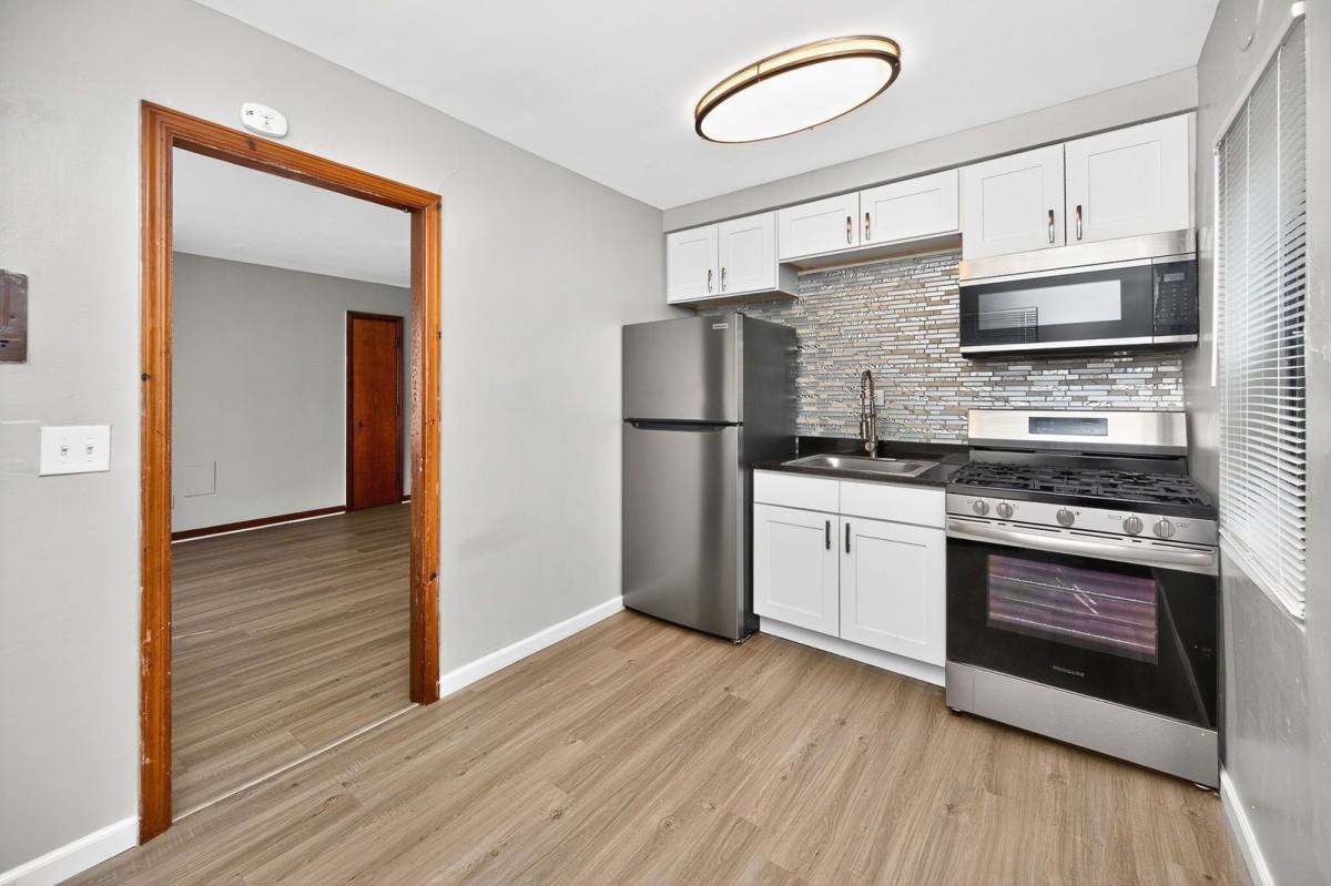 Apartment for rent at 242 Senator Place #1, Cincinnati, OH 45220