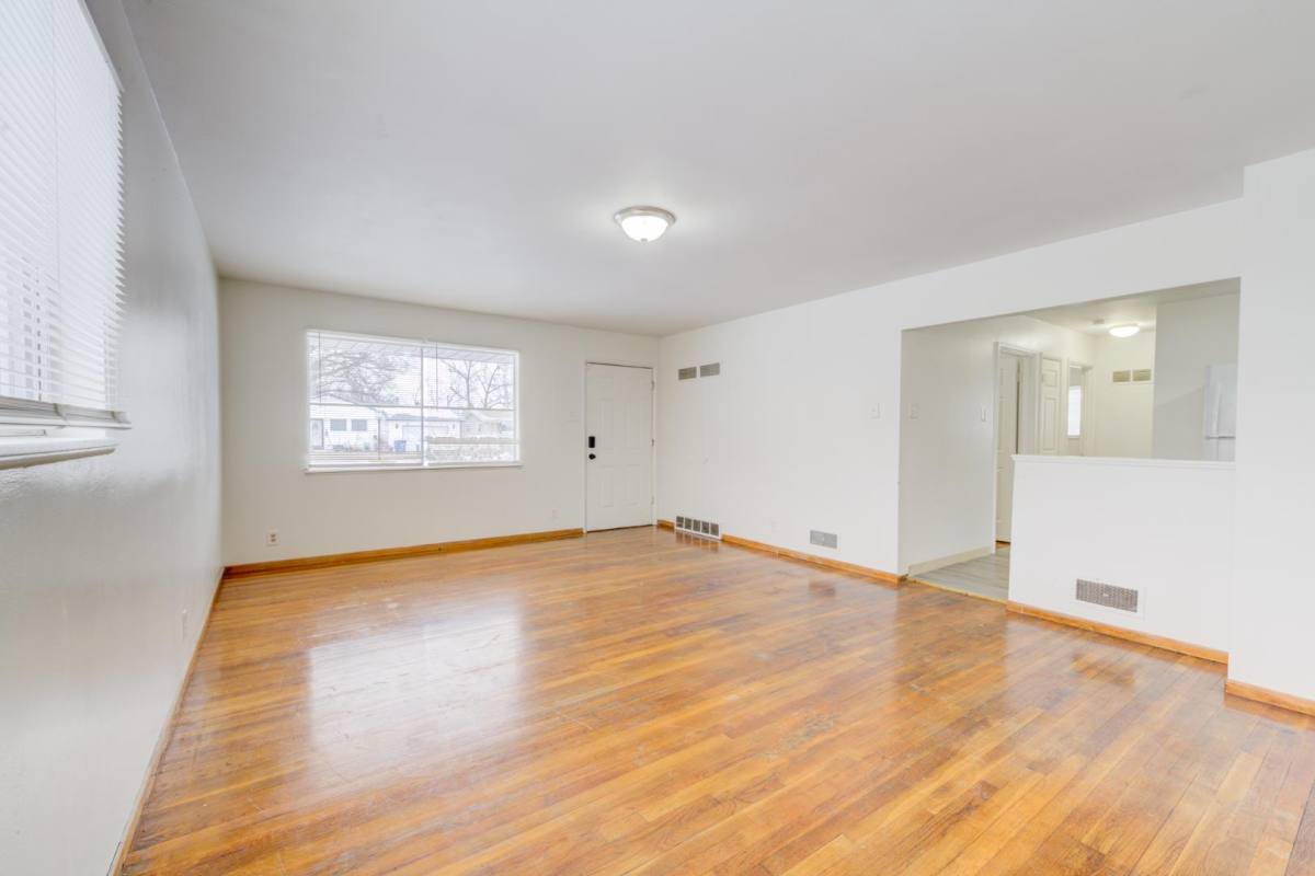 House for rent at 10219 Hobkirk Dr, Saint Louis, MO 63137