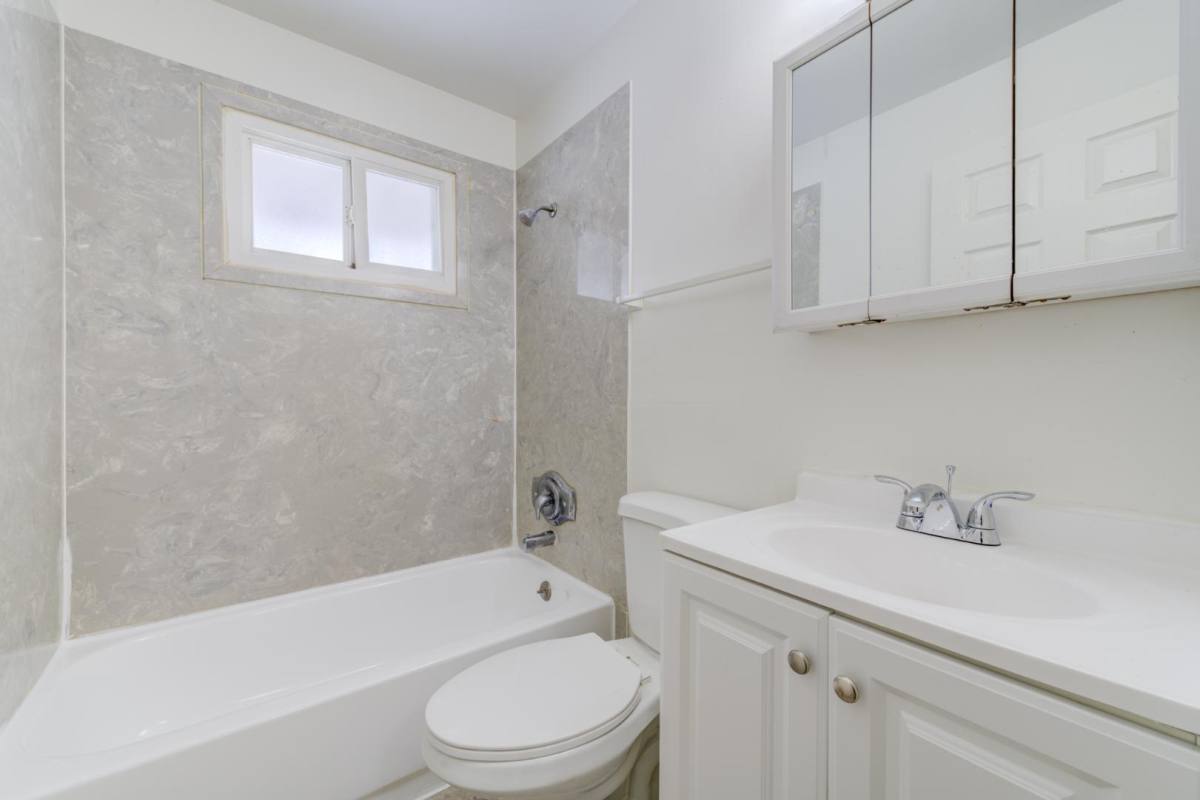 House for rent at 10219 Hobkirk Dr, Saint Louis, MO 63137