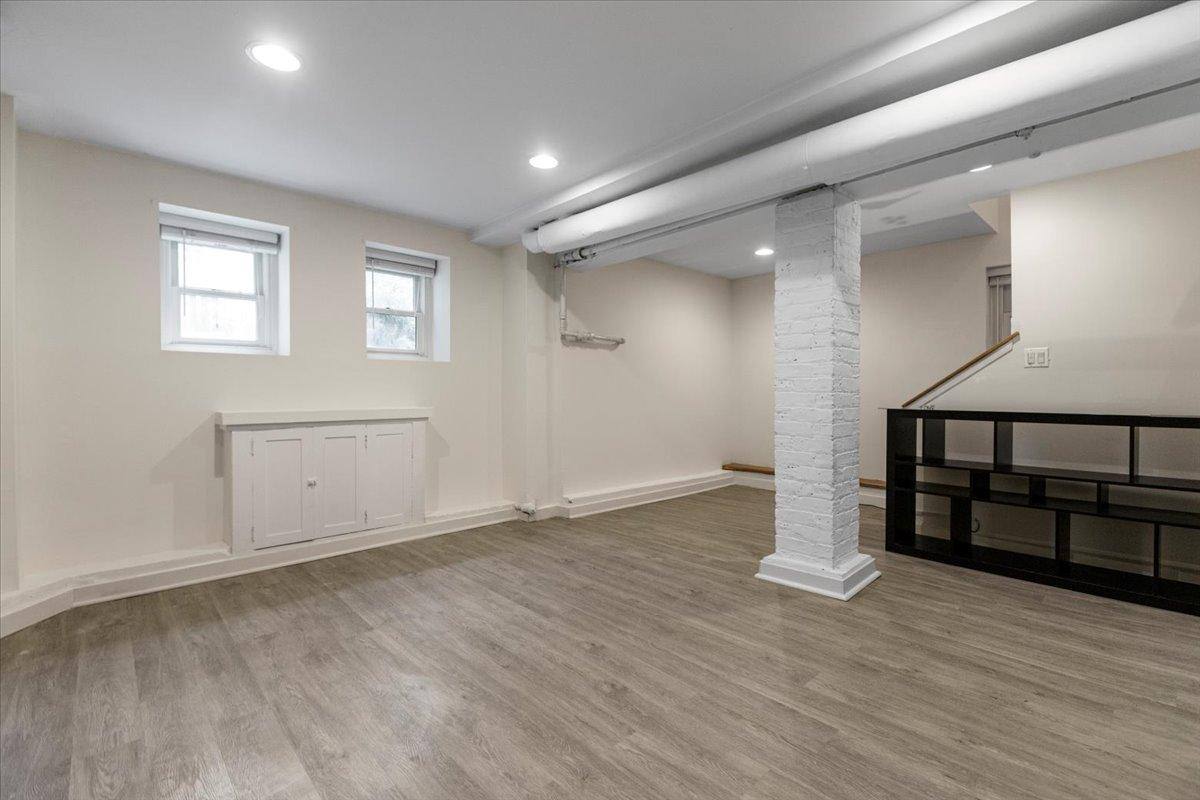 Apartment for rent at 3046 N Kenmore Ave #1, Chicago, IL 60657