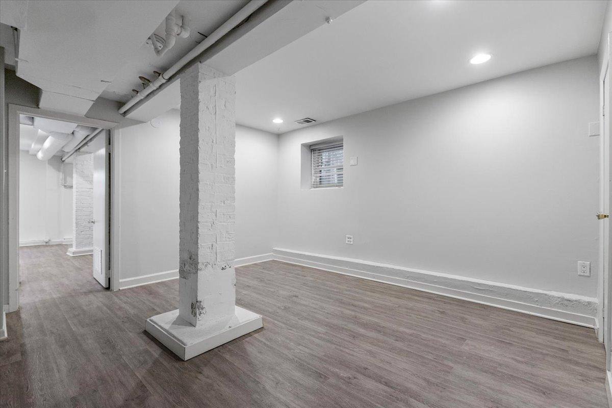 Apartment for rent at 3046 N Kenmore Ave #1, Chicago, IL 60657