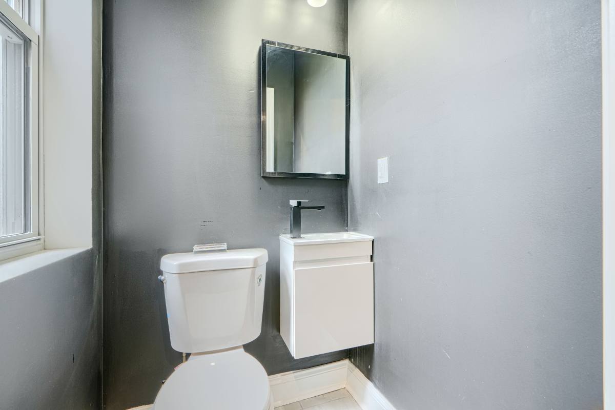 Apartment for rent at 613 N Carrollton Ave #C, Baltimore, MD 21217