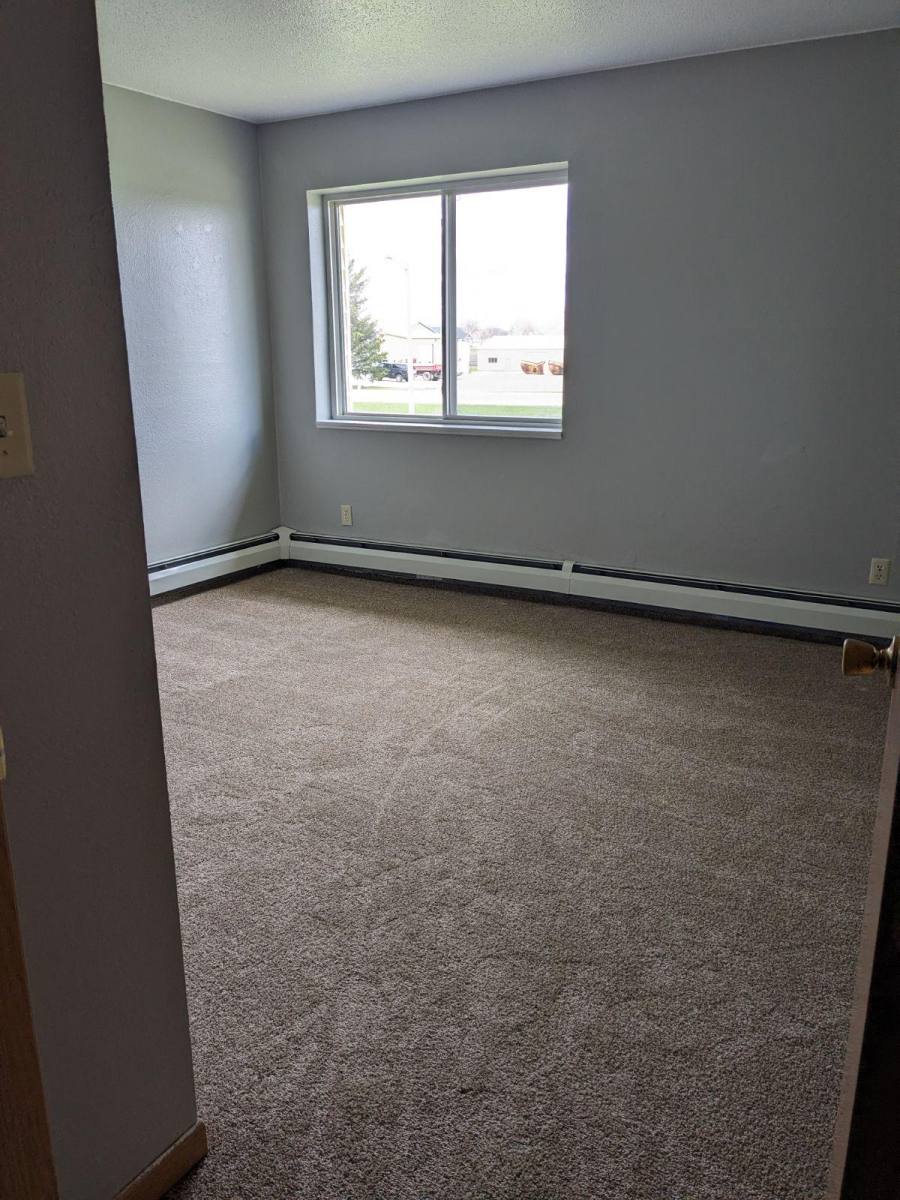 Apartment for rent at 946 E Tower Ave #19, Warren, MN 56762