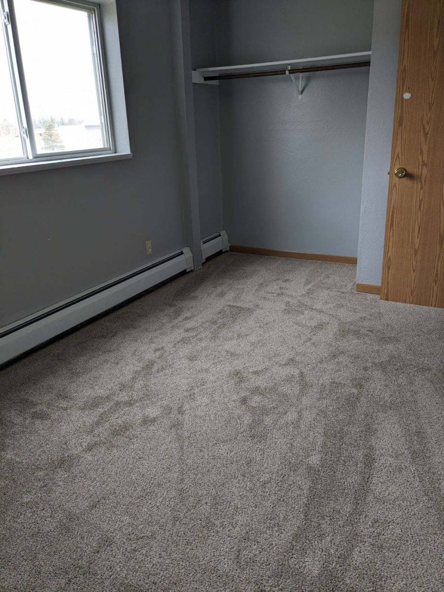 Apartment for rent at 946 E Tower Ave #19, Warren, MN 56762