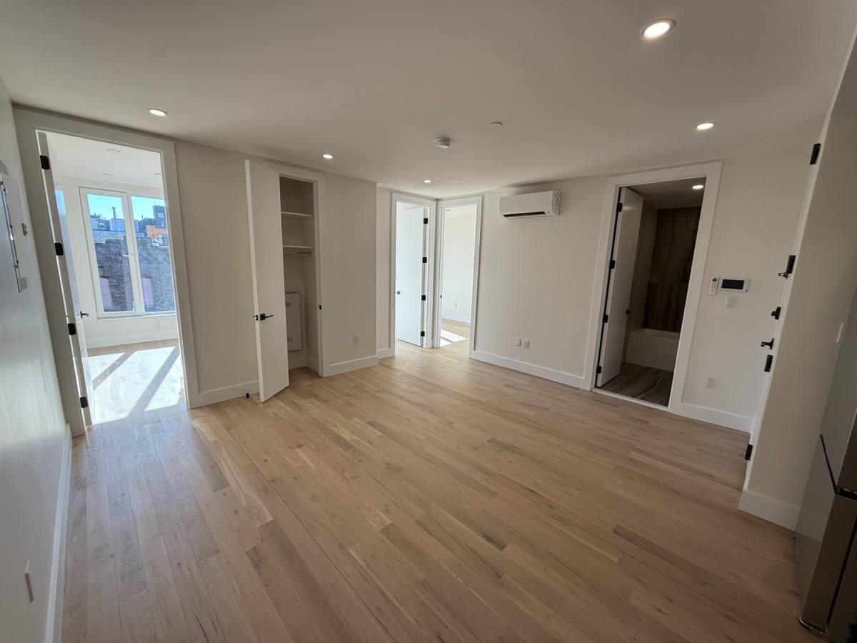 Apartment for rent at 96 Moore St #2A, Brooklyn, NY 11206