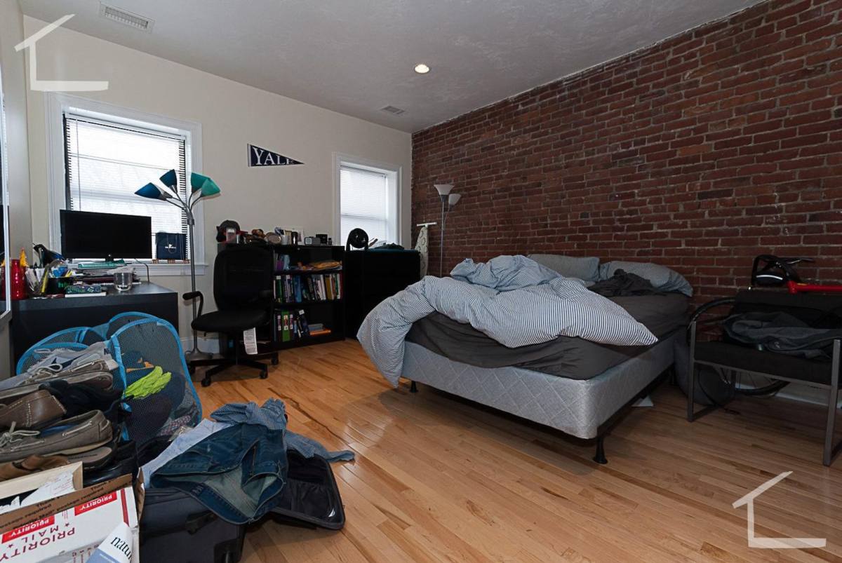 Apartment for rent at 1197 Beacon St #2, Brookline, MA 02446