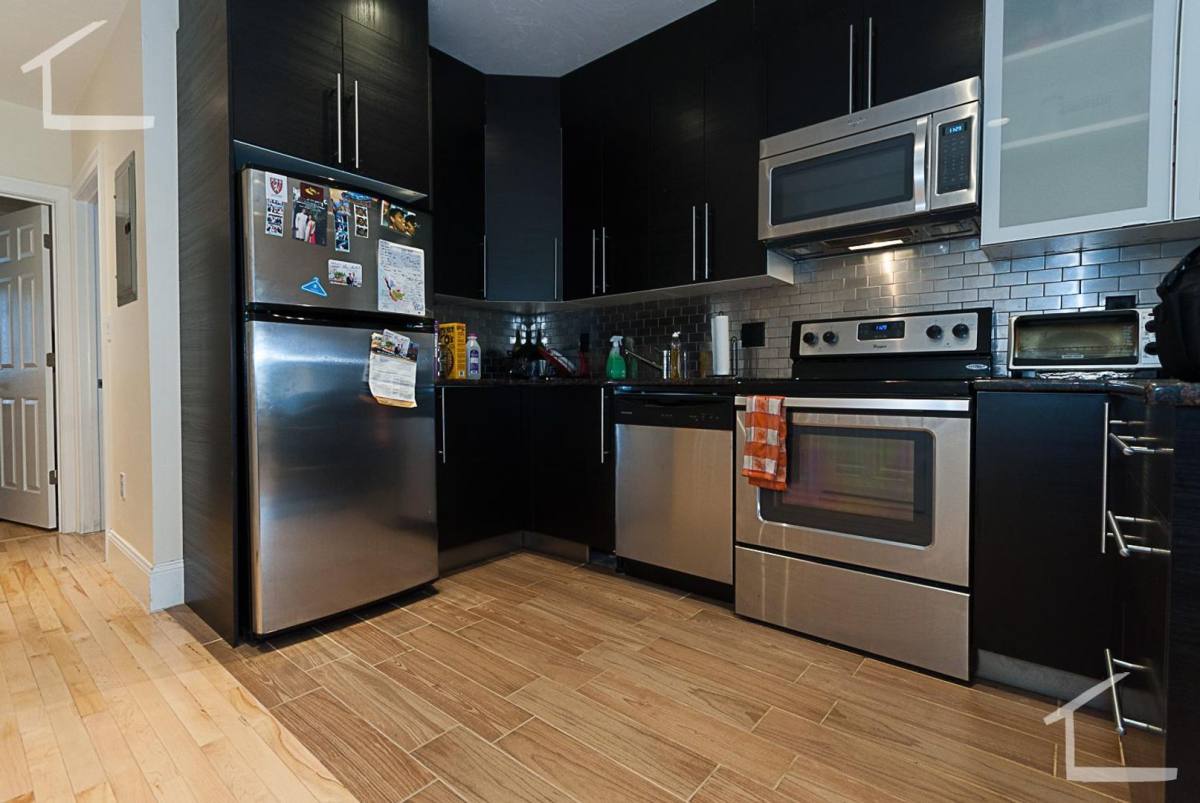 Apartment for rent at 1197 Beacon St #2, Brookline, MA 02446