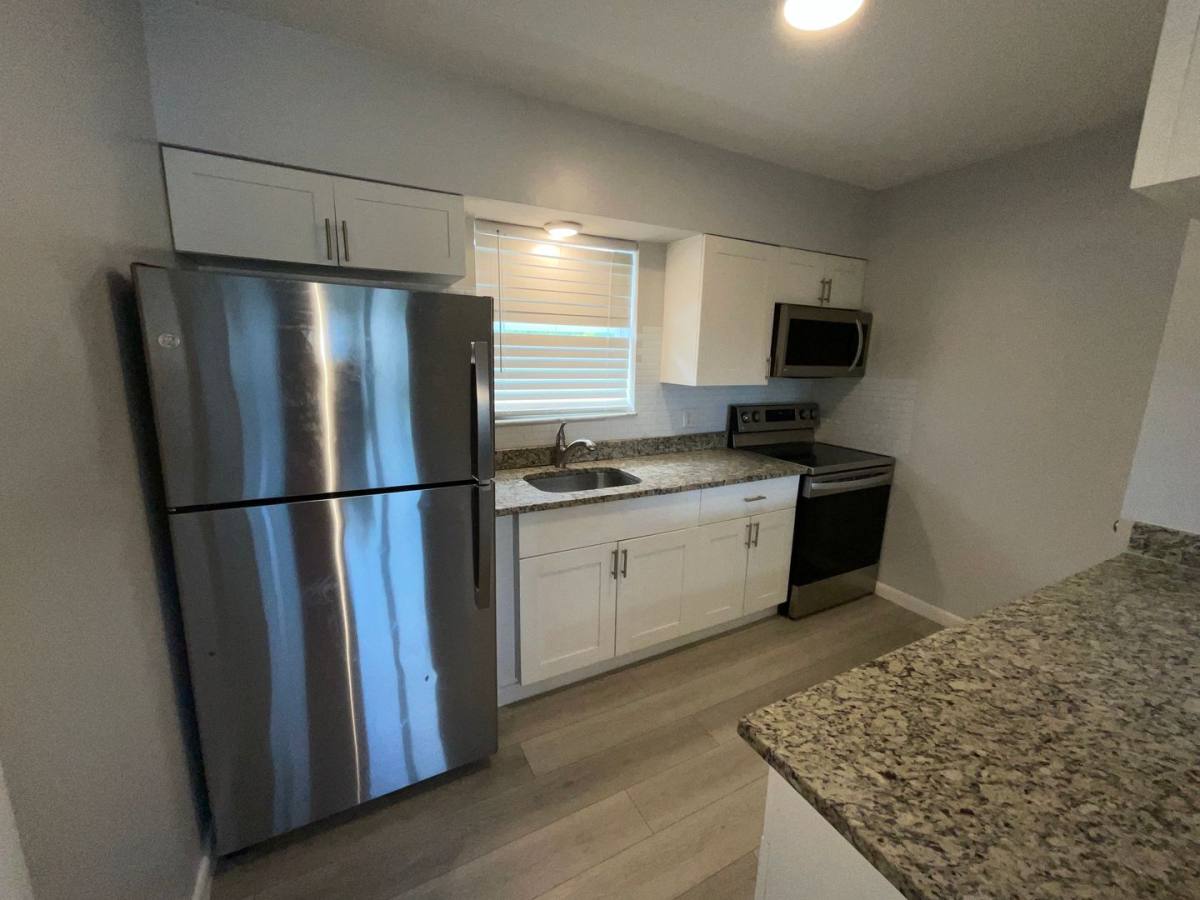 Apartment for rent at 661 Hernando St, Fort Pierce, FL 34949