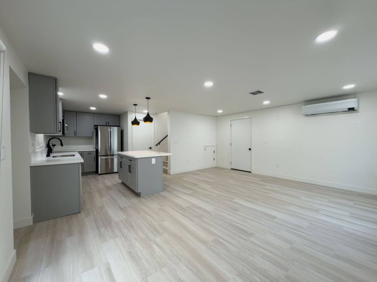 Apartment for rent at 2757 Andreo Ave, Torrance, CA 90501