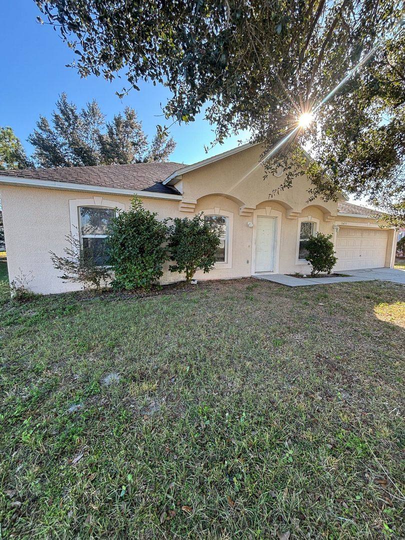 House for rent at 1613 Sail Dr, Kissimmee, FL 34759
