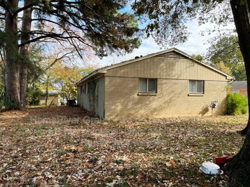 House for rent at 4776 Scottsdale Ave, Memphis, TN 38118
