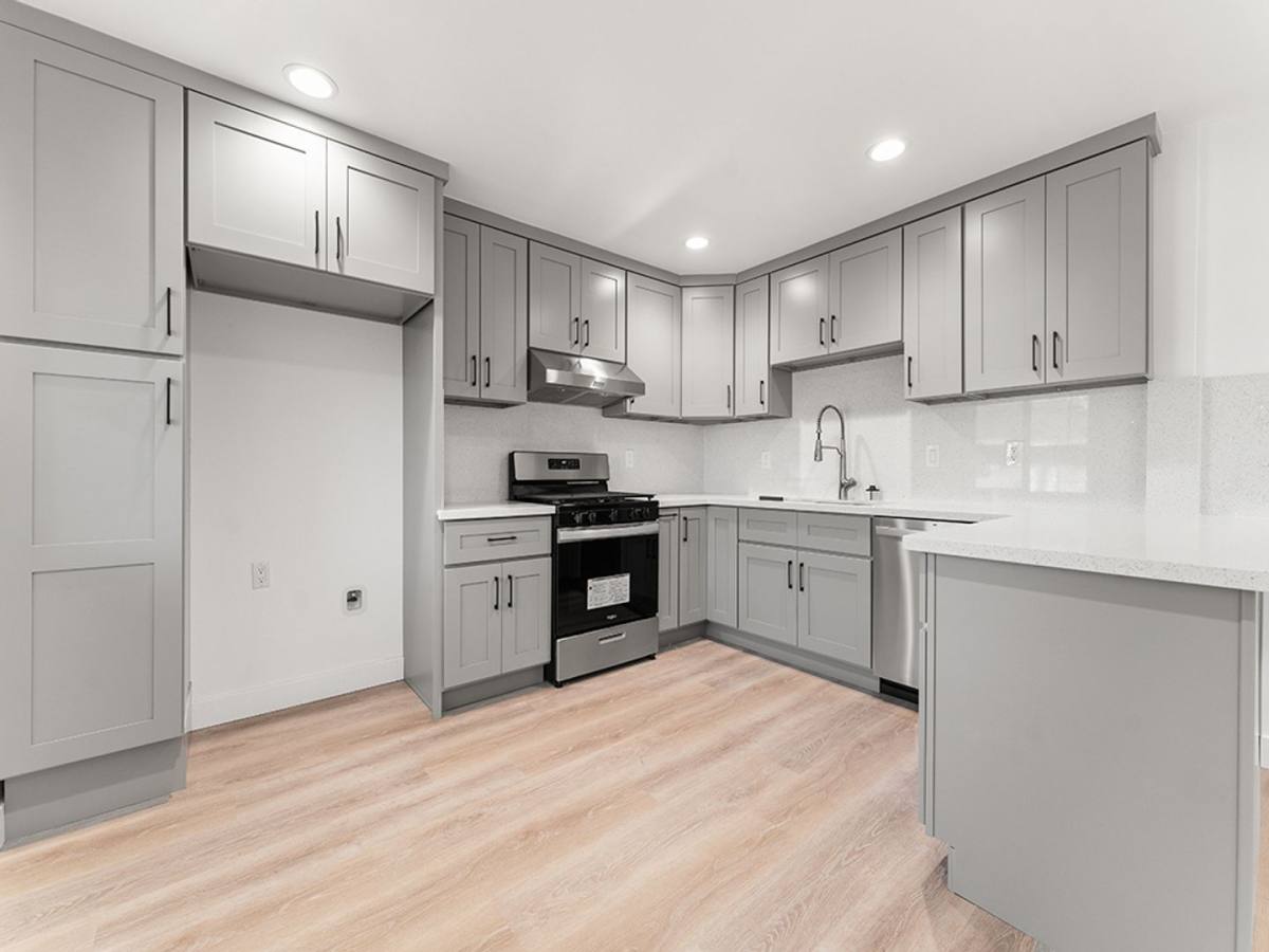 Apartment for rent at 308 S Laurel St, Santa Ana, CA 92704