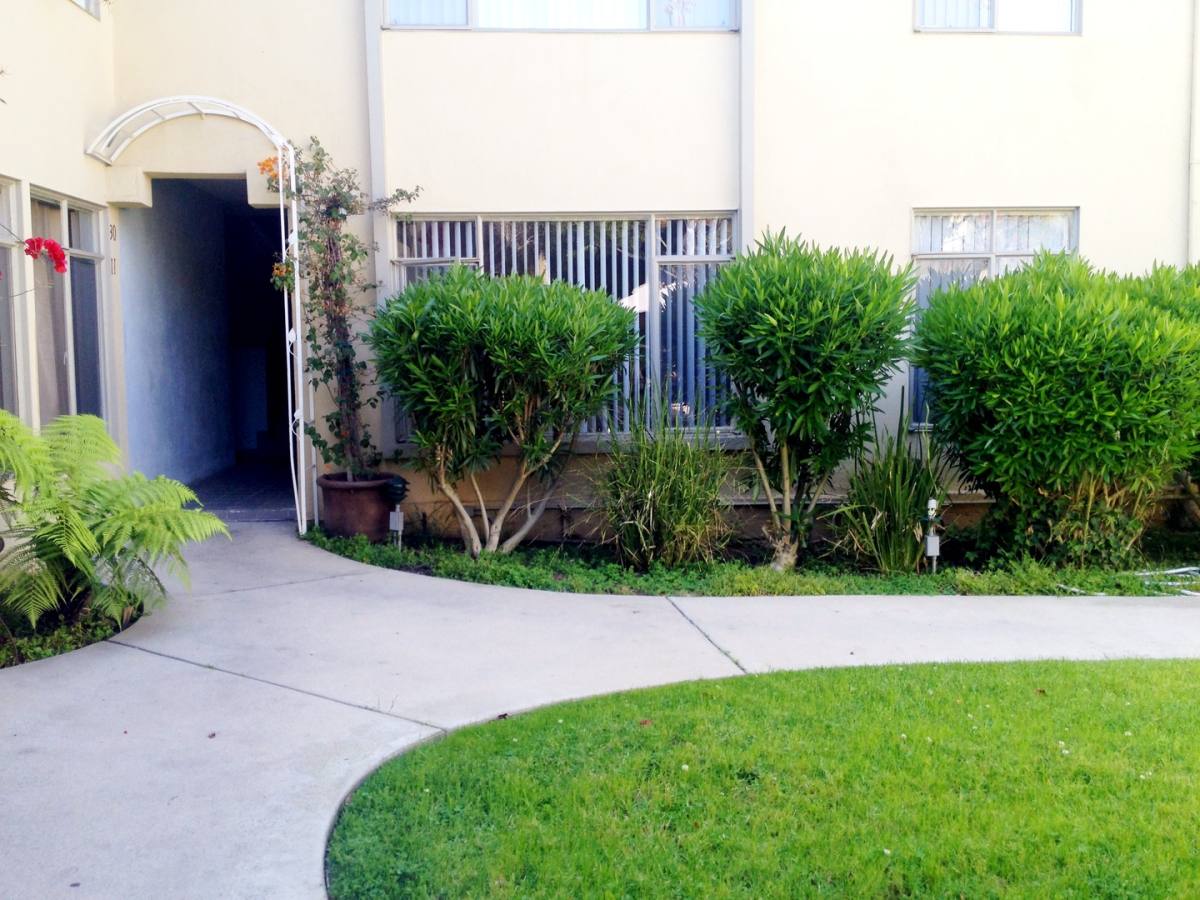 Apartment for rent at 11617 Gorham Ave, Los Angeles, CA 90049