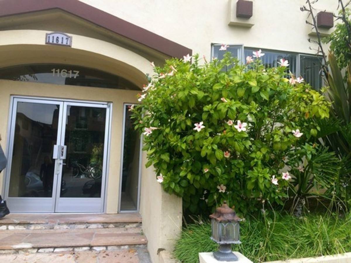 Apartment for rent at 11617 Gorham Ave, Los Angeles, CA 90049