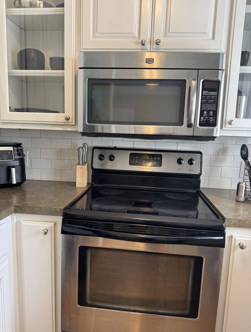 Apartment for rent at 529 N Whitham Ave, Fayetteville, AR 72701