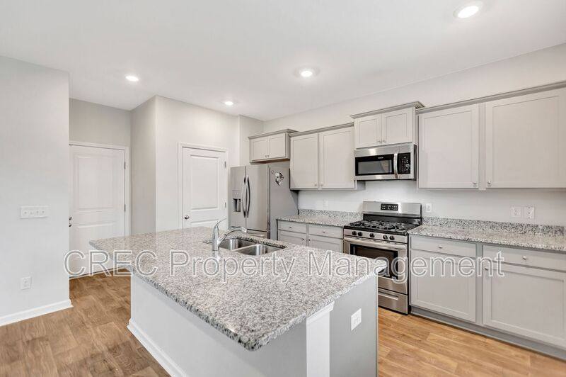 House for rent at 575 Wayton Circle, Moncks Corner, SC 29461