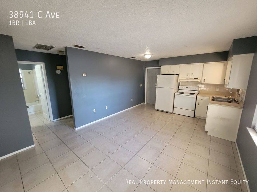 Apartment for rent at 38941 C Ave, Zephyrhills, FL 33542