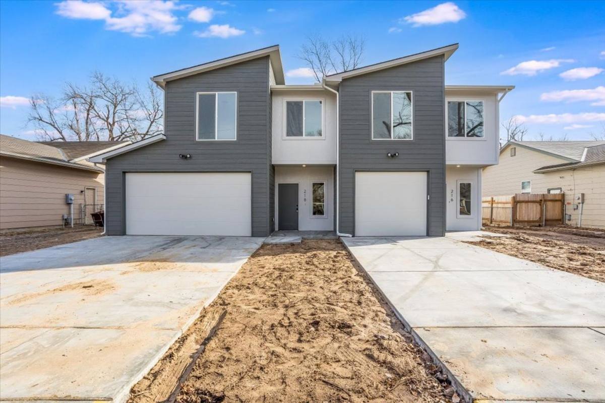 House for rent at 218 N Tracy St, Wichita, KS 67212