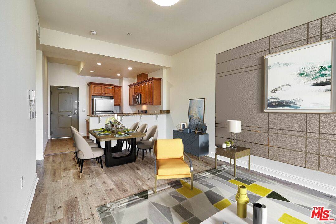 Apartment for rent at 345 S Gramercy Place #212, Los Angeles, CA 90020