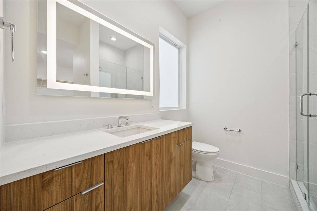 Townhouse for rent at 2206 Arroyo Ave #204, Dallas, TX 75219
