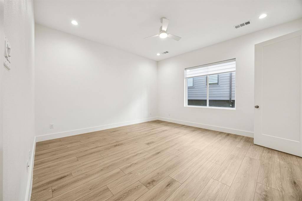Townhouse for rent at 2206 Arroyo Ave #204, Dallas, TX 75219