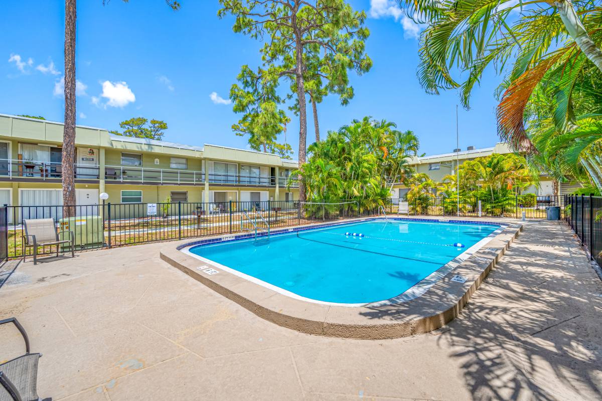 Apartment for rent at 1852 Golf View Ave #27, Fort Myers, FL 33901