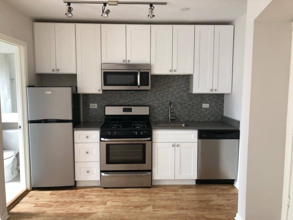 Apartment for rent at 2834 W Palmer St #103, Chicago, IL 60647