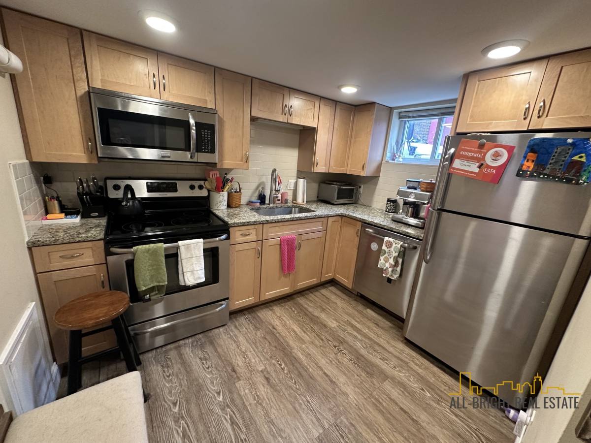 Apartment for rent at 391 Washington St #B, Somerville, MA 02143