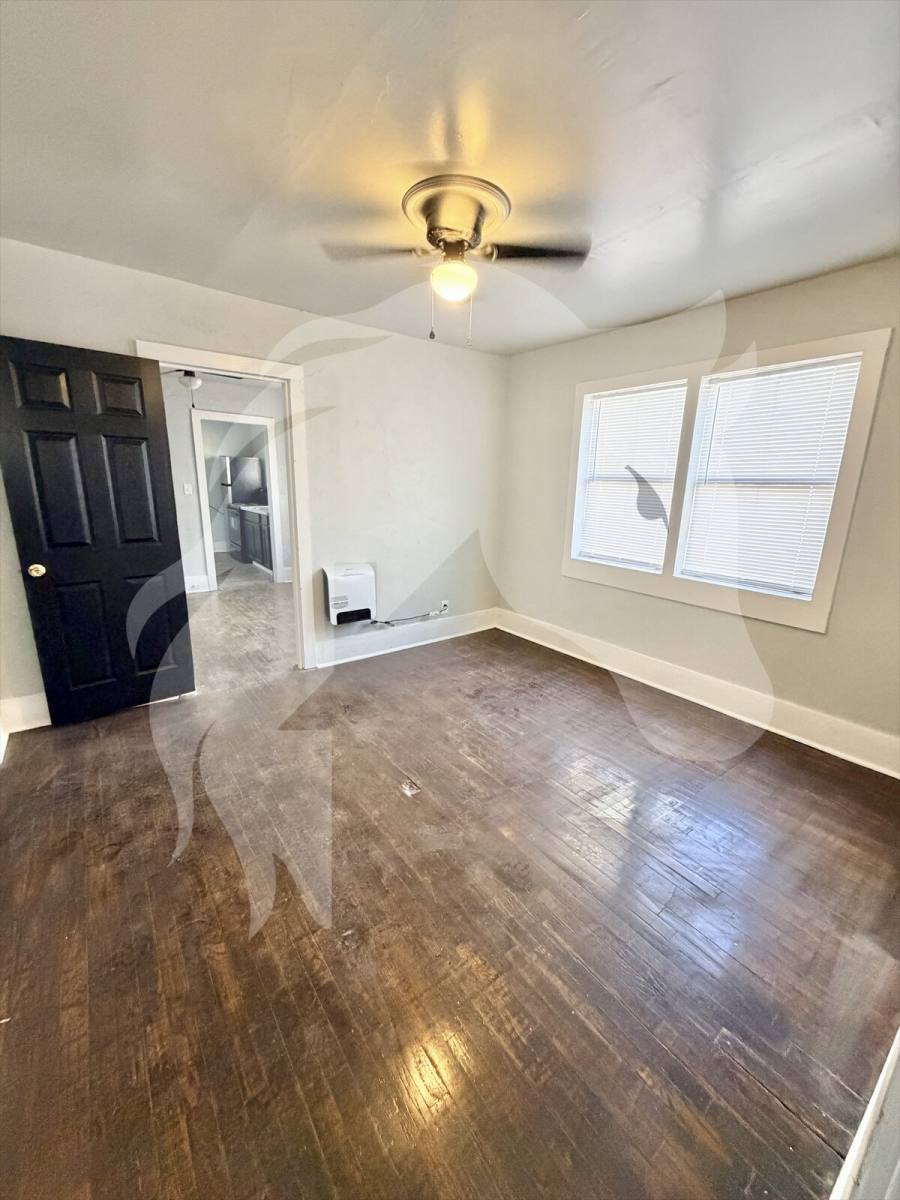 Apartment for rent at 334 S Pine St, Ponca City, OK 74601