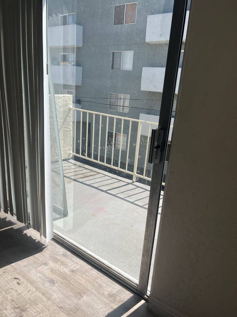 Apartment for rent at 742 S Harvard Blvd, Los Angeles, CA 90005