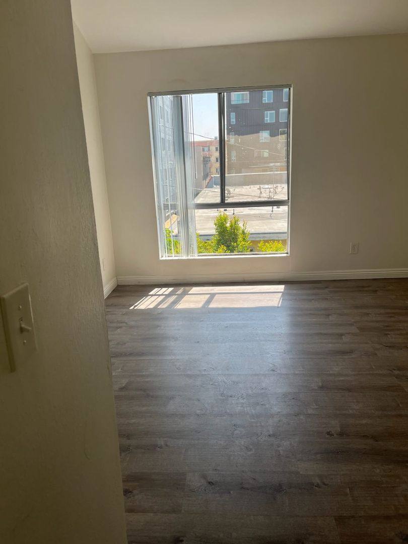 Apartment for rent at 742 S Harvard Blvd, Los Angeles, CA 90005