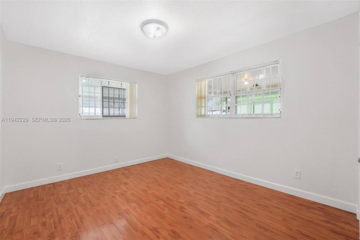 Apartment for rent at 6240 SW 21st St, Hollywood, FL 33023