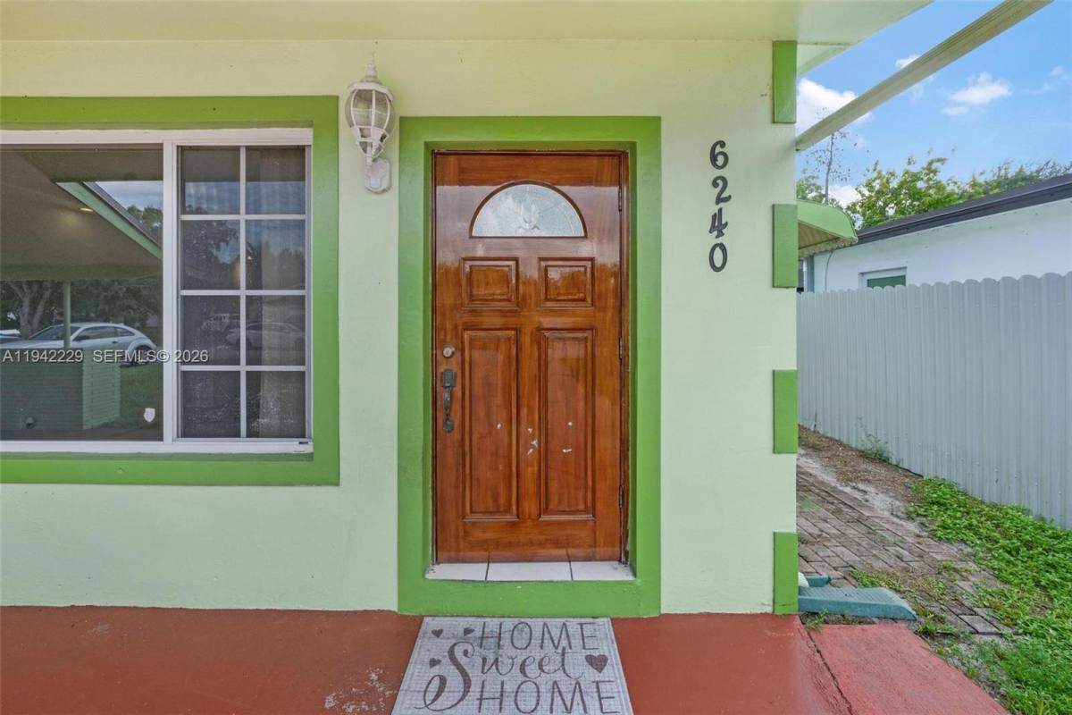 Apartment for rent at 6240 SW 21st St, Hollywood, FL 33023