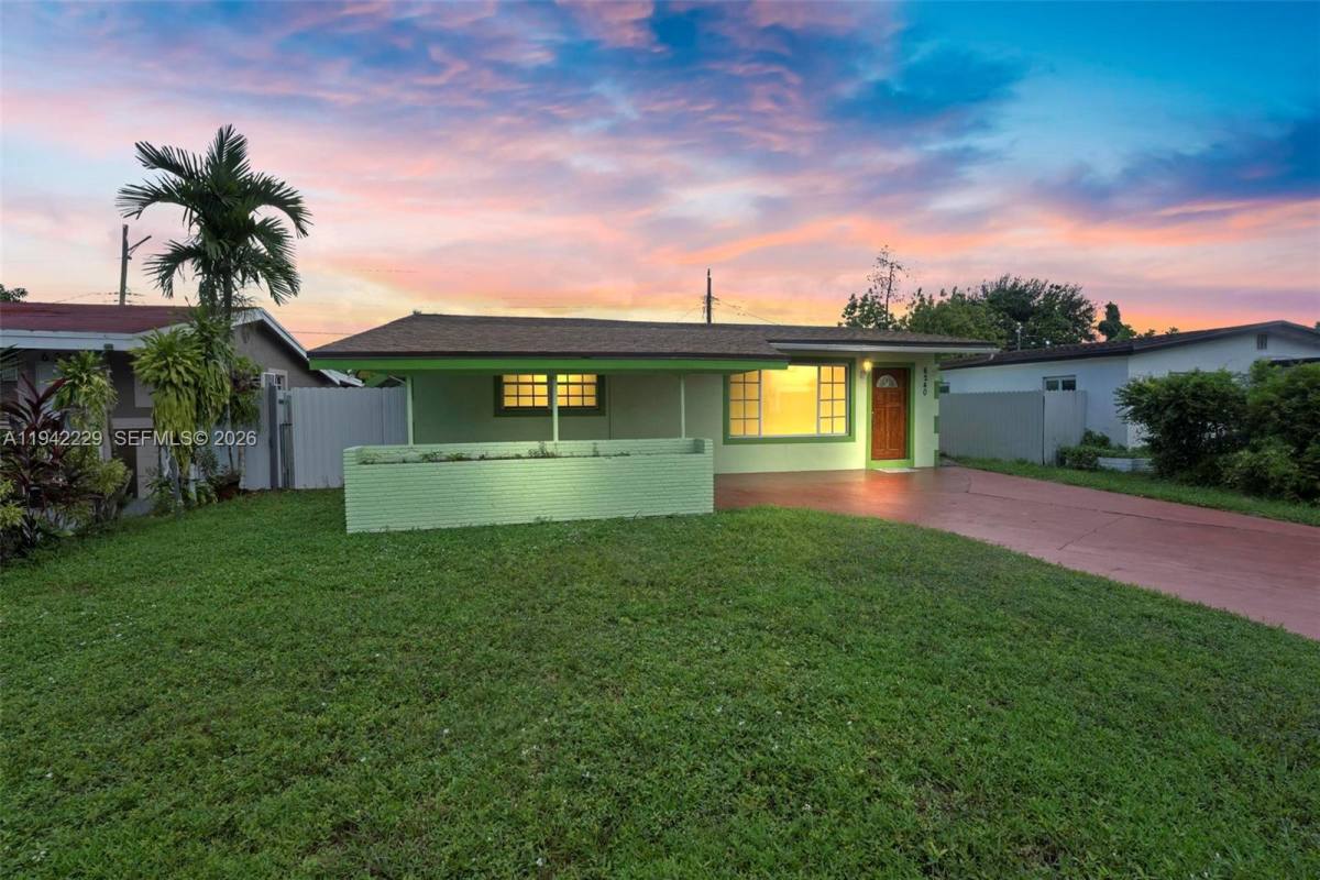 Apartment for rent at 6240 SW 21st St, Hollywood, FL 33023