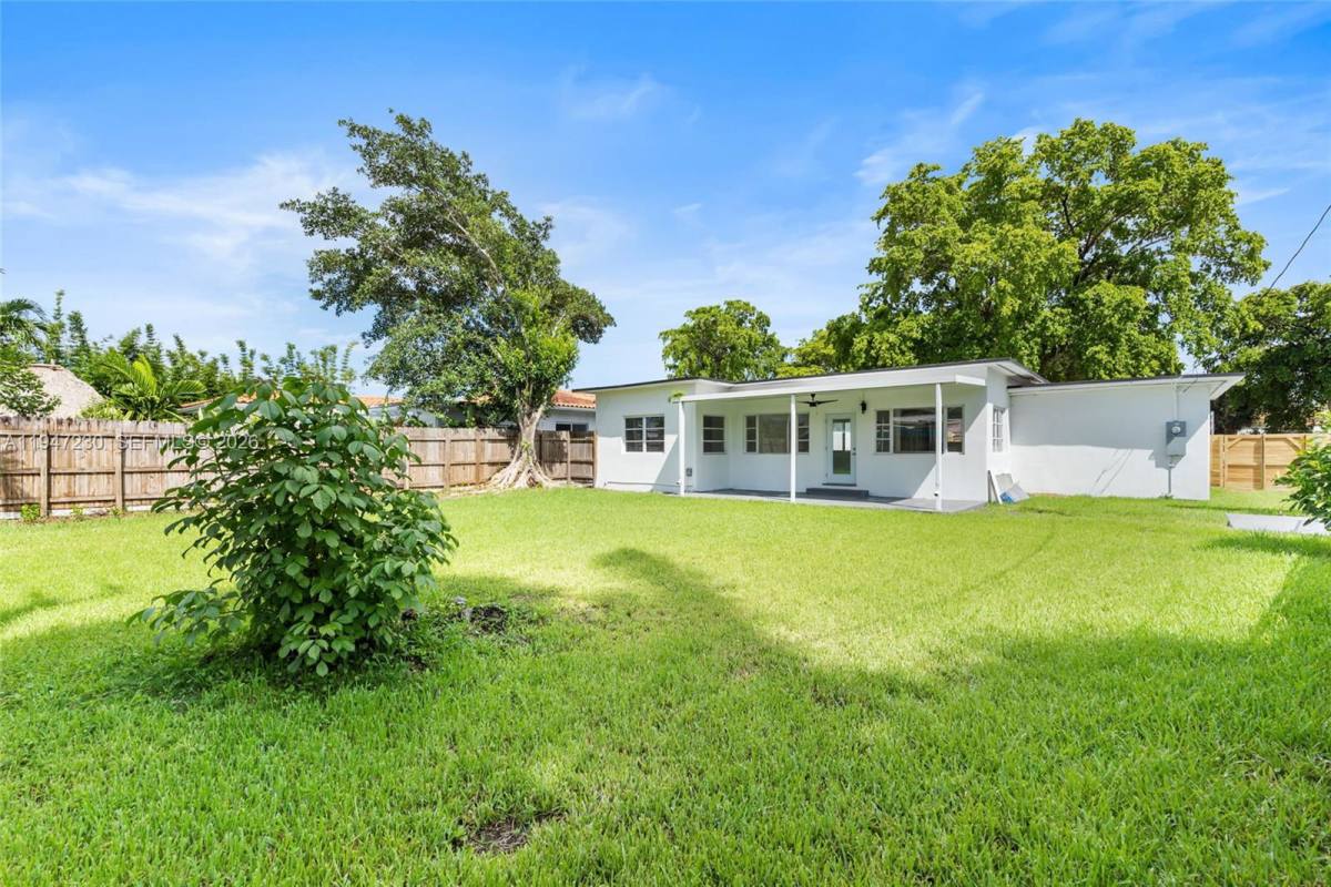 House for rent at 1581 Normandy Dr #SFH, Miami Beach, FL 33141