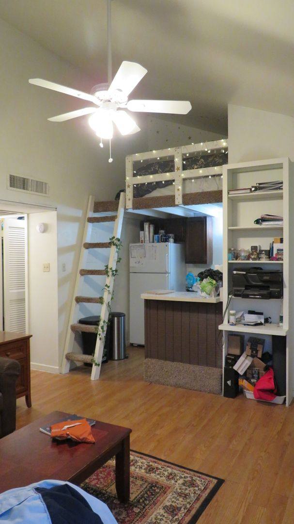 House for rent at 1000 W 26th St, Austin, TX 78705