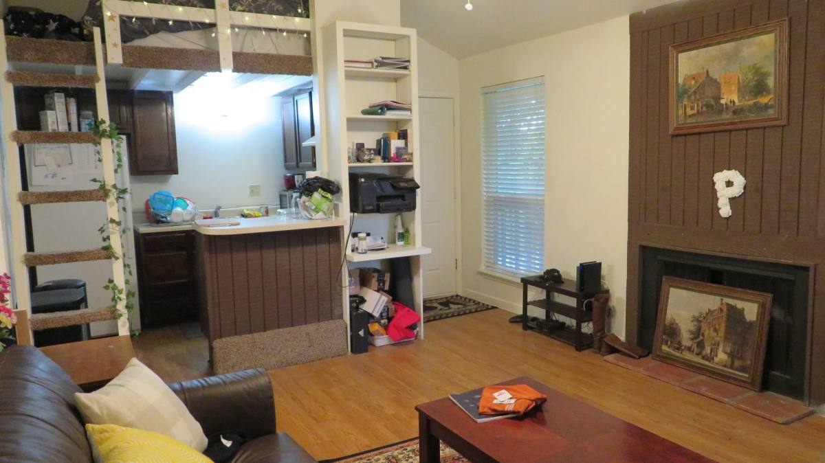 House for rent at 1000 W 26th St, Austin, TX 78705