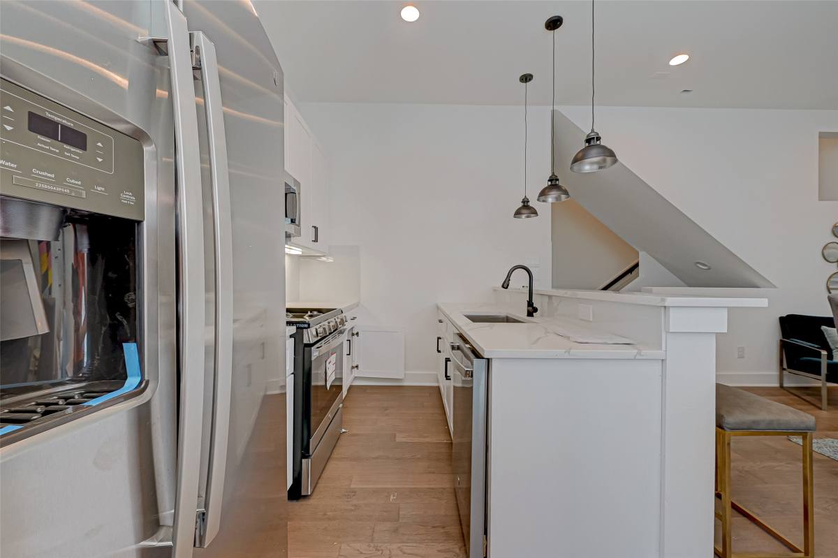 Apartment for rent at 6030 Beall St, Houston, TX 77091