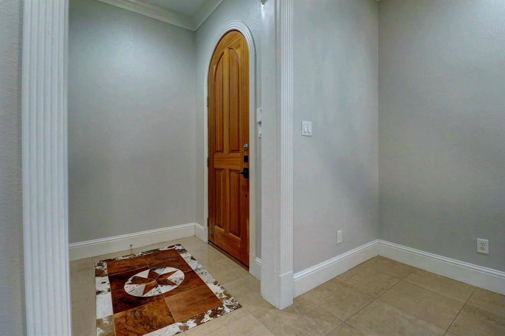 Apartment for rent at 5606 Pershing Ave, Fort Worth, TX 76107