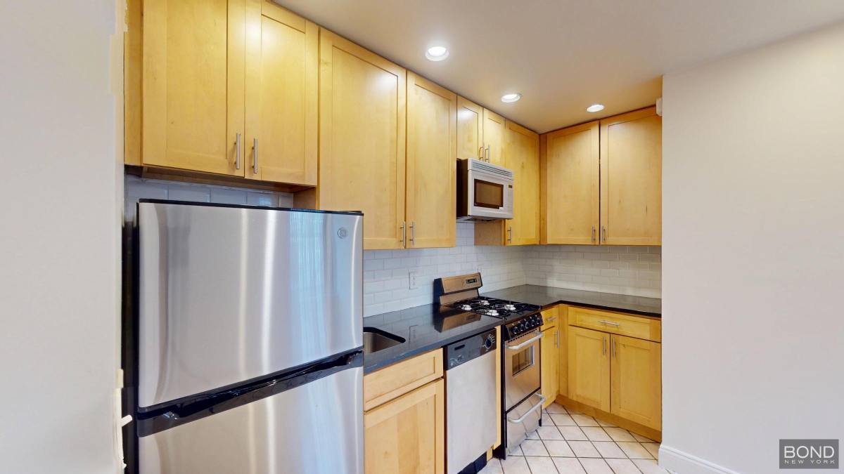 Apartment for rent at 30 Charlton St #3B, New York, NY 10014