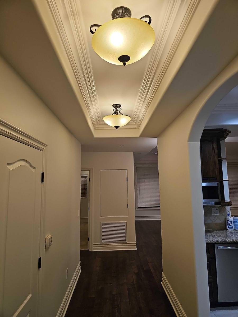 Apartment for rent at 11582 Moorpark St #201, North Hollywood, CA 91602