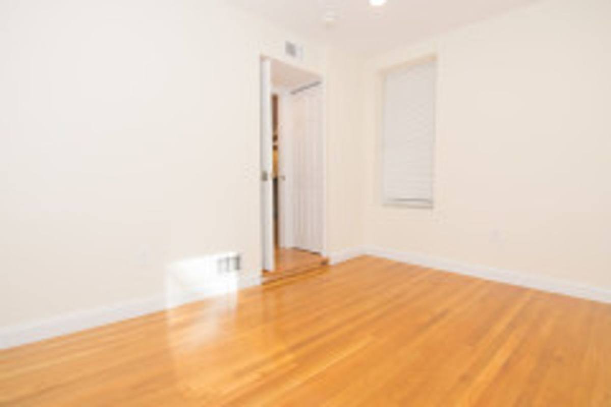 Townhouse for rent at 1791 Beacon St #4, Brookline, MA 02445