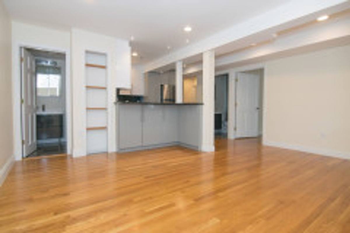 Townhouse for rent at 1791 Beacon St #4, Brookline, MA 02445