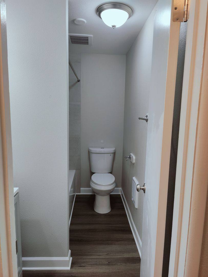 Apartment for rent at 605 NW Adams St, McMinnville, OR 97128