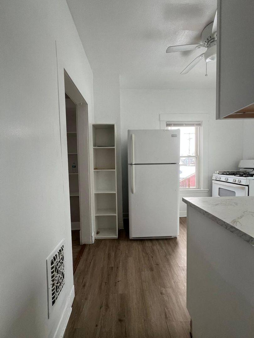 Apartment for rent at 3914 W 21st St, Cleveland, OH 44109