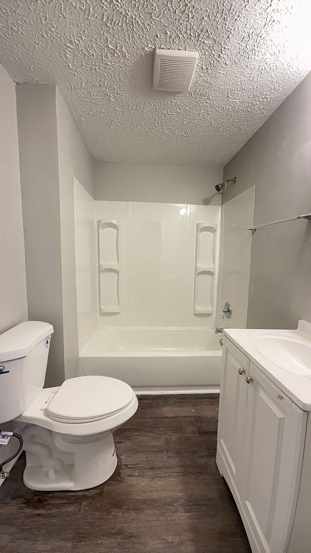 Apartment for rent at 1724 W Ormsby Ave, Louisville, KY 40210