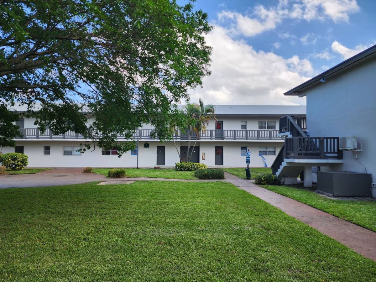 Apartment for rent at 1440 NW 2nd St #F-203, Fort Lauderdale, FL 33311