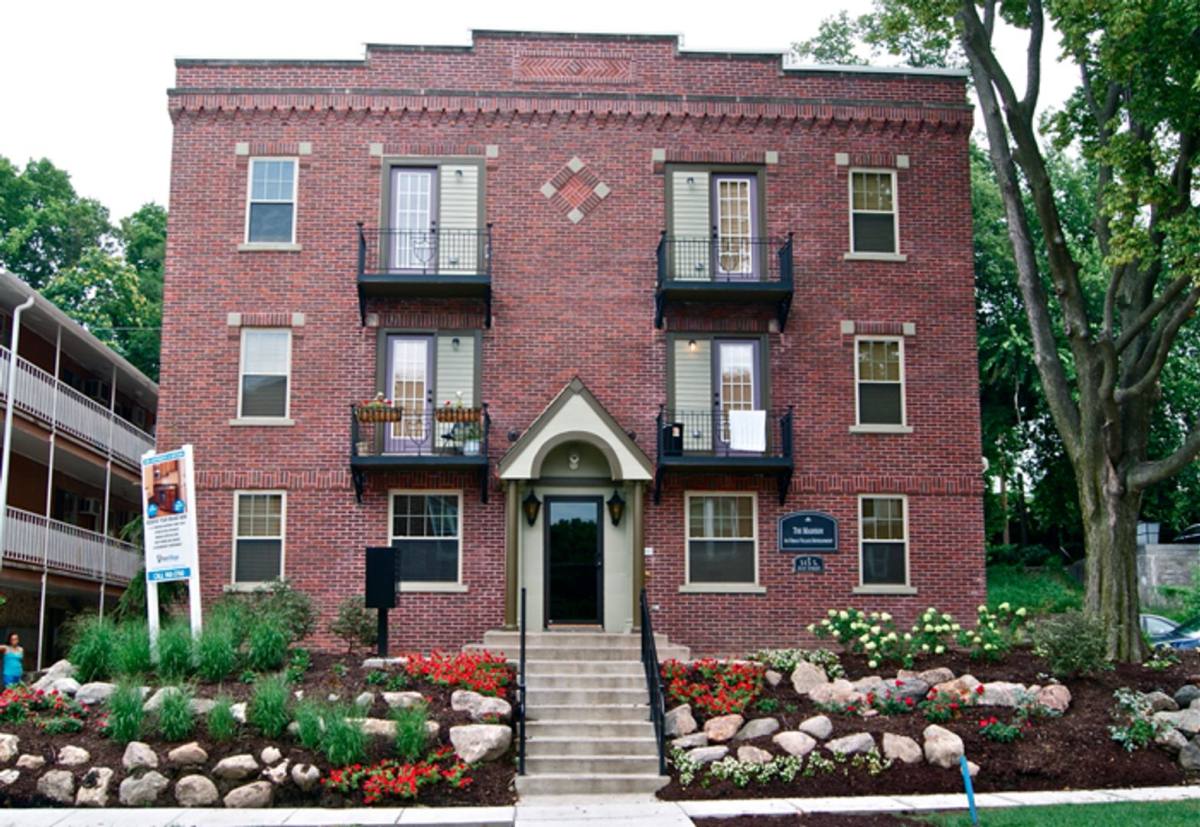 Apartment for rent at 515 S 31st St, Omaha, NE 68105